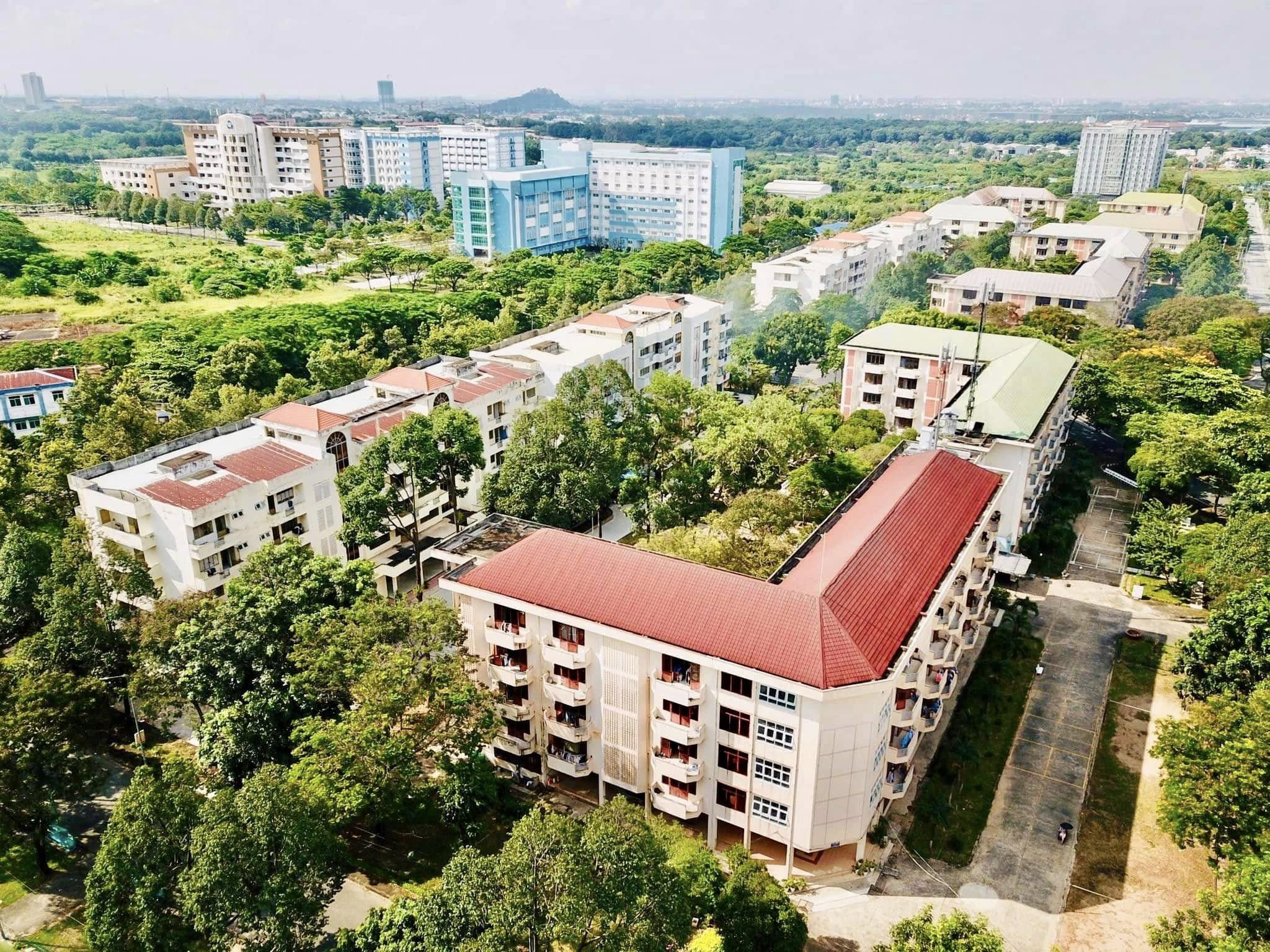 TRIỂN KHAI GÓI THẦU MUA SẮM THIẾT BỊ CNTT TẠI BAN QUẢN LÝ CỤM NHÀ A.G