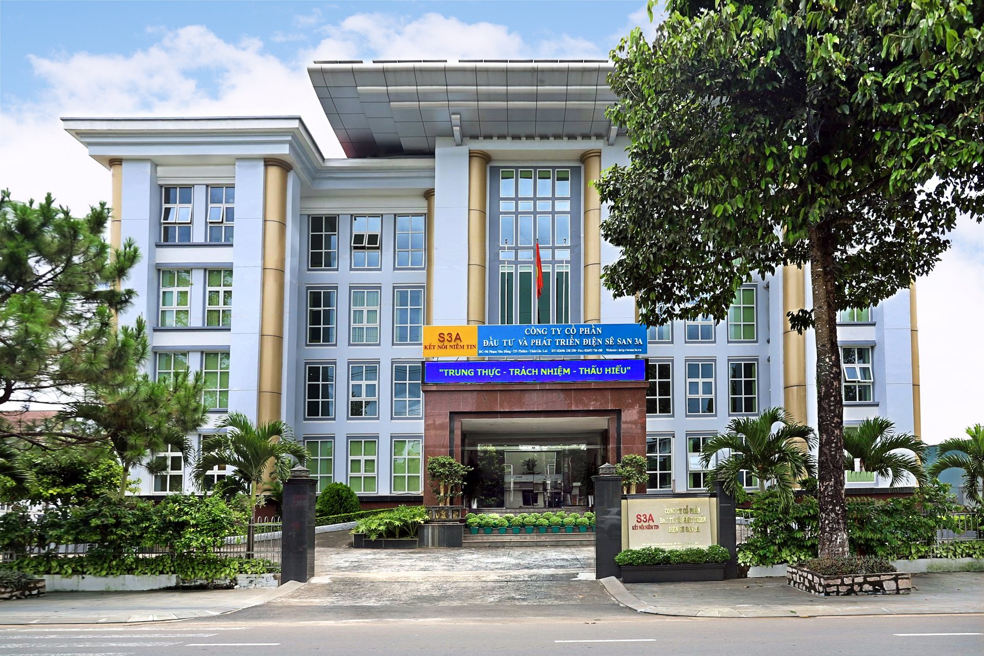TRIỂN KHAI BẢN QUYỀN PHẦN MỀM CHO CÔNG TY PHÁT TRIỂN THỦY ĐIỆN SÊ SAN