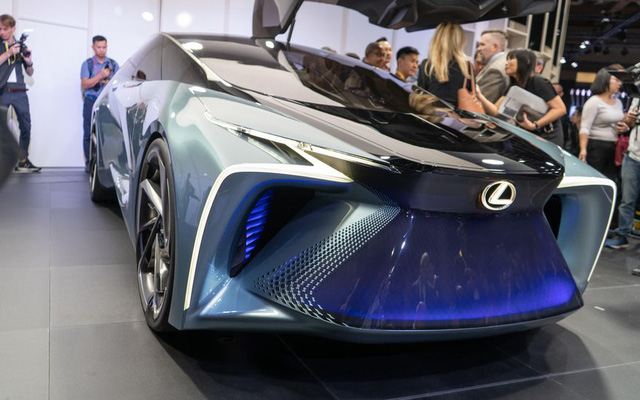 Tại sao các nhà sản xuất ô tô vẫn chi hàng triệu USD cho những mẫu xe concept mà họ không có kế hoạch sản xuất?